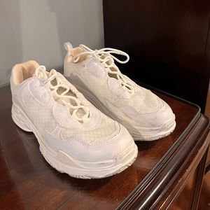 Fashion Nova White Chunky Sneakers, Size 7.5